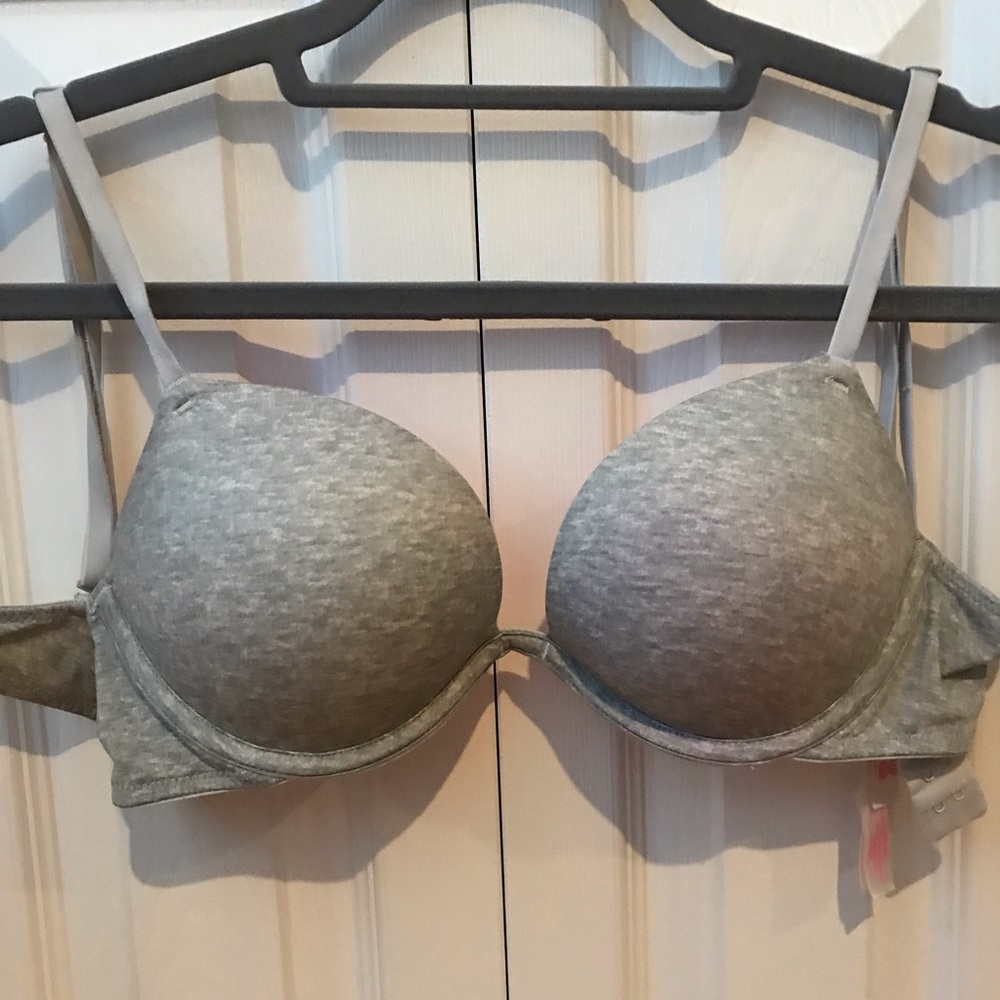 VS super push up bra in gray